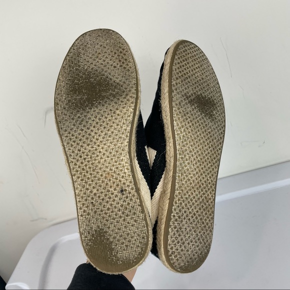 TOMS Womens Sz 7 Stripe University Classic Slip On Canvas Espadrille Shoes Black - Picture 9 of 9